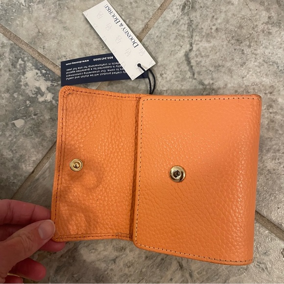 Apricot Dooney pebble leather flap wallet - Picture 5 of 7
